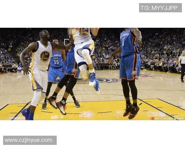 勇士与雷霆西部决赛数据分析揭示关键对决因素与战术布局 勇士与雷霆西部决赛数据分析揭示关键对决因素与战术布局